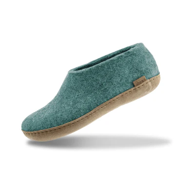 Shoe with leather sole - North Sea